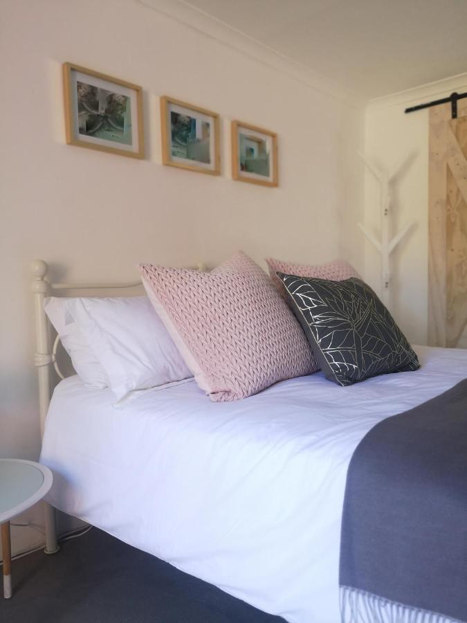 Secure, Private, Queen Room Close To Airport Puerto Elizabeth Exterior foto