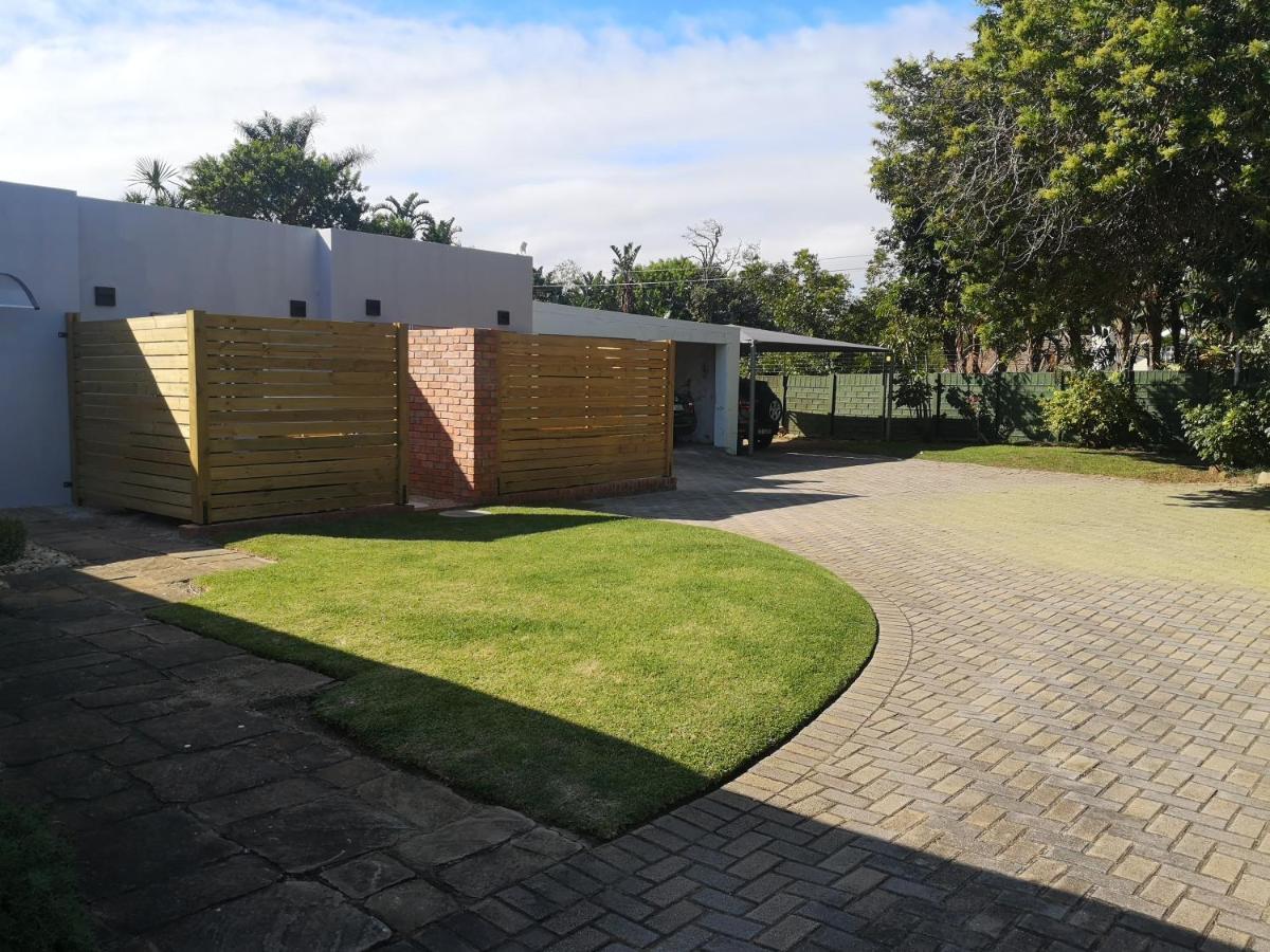 Secure, Private, Queen Room Close To Airport Puerto Elizabeth Exterior foto